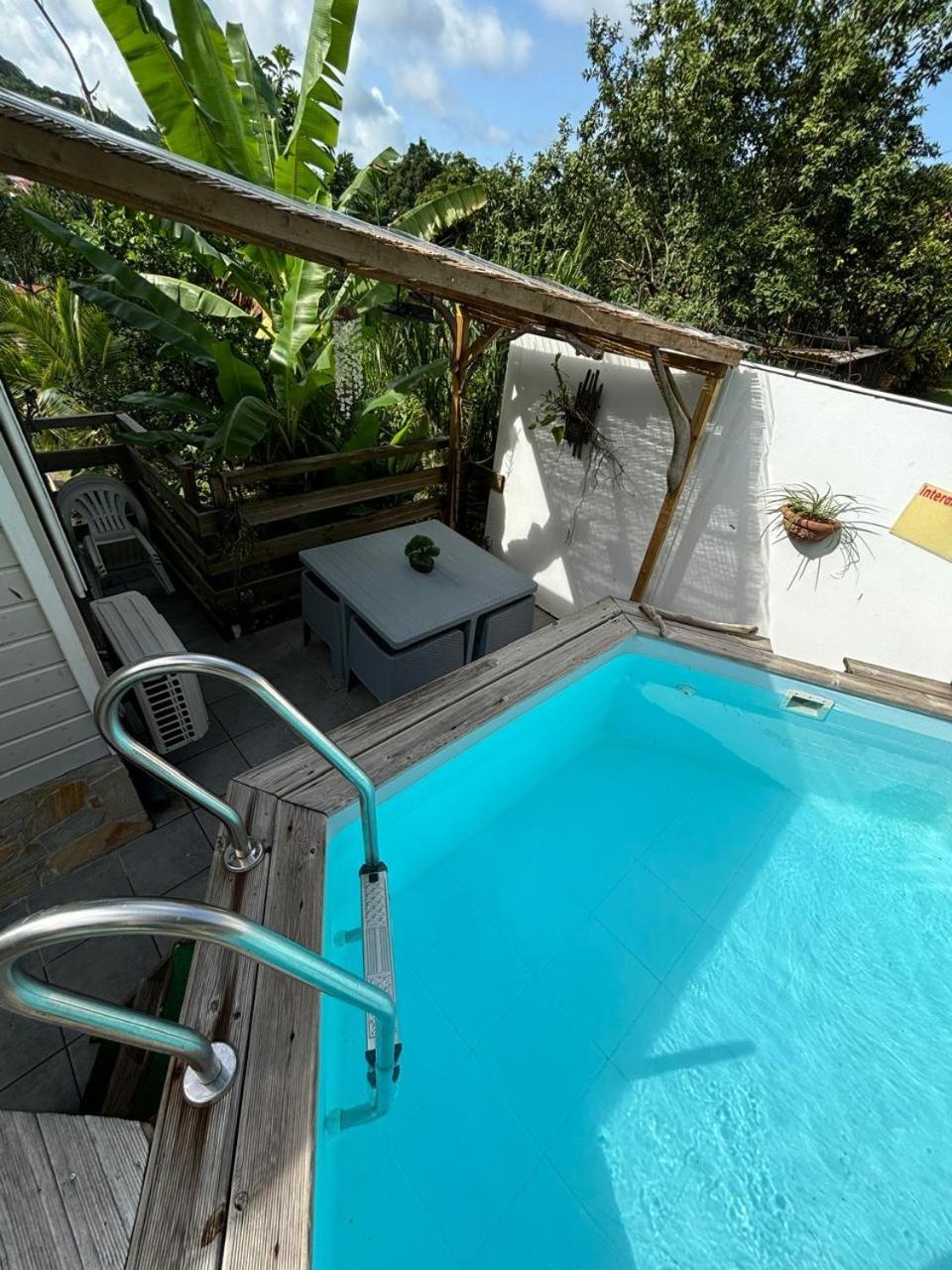 Residence Flores De Maria Le Marin Esterno foto