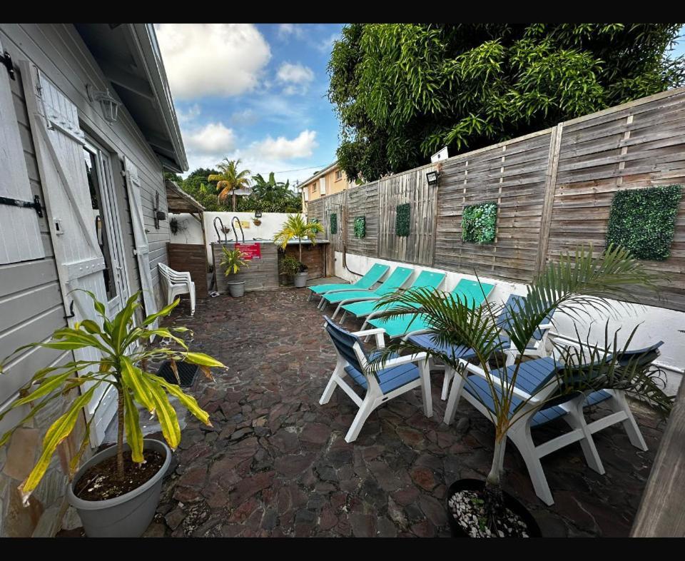Residence Flores De Maria Le Marin Esterno foto
